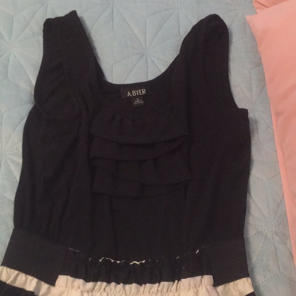 Dress - Picture 2 of 4